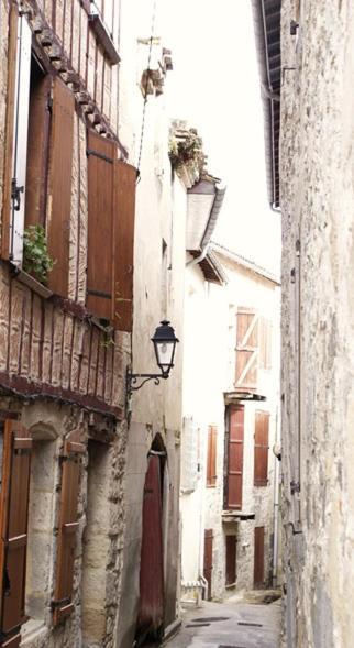 Hotel In The Heart Of Artists'S House Espiens Exterior foto